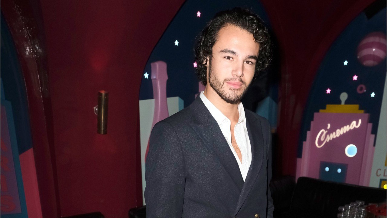 GALA VIDEO - Anthony Colette (Danse avec les stars) : « Elsa Esnoult a moins de facilités qu’Iris Mittenaere "