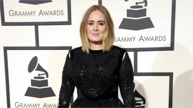 GALA VIDEO - Adele se sent “plus sexy que jamais” après sa perte de poids