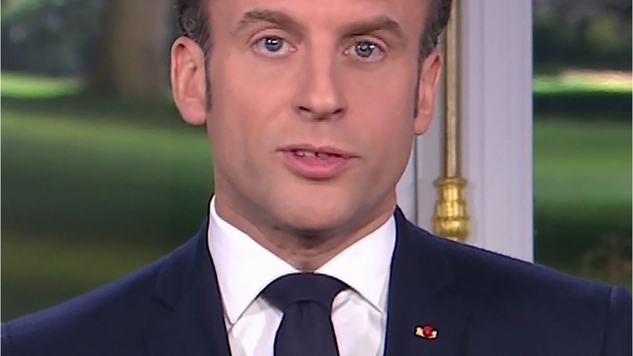 GALA VIDÉO - « On est obligé d’obtempérer " : comment Emmanuel Macron flique ses collaborateurs
