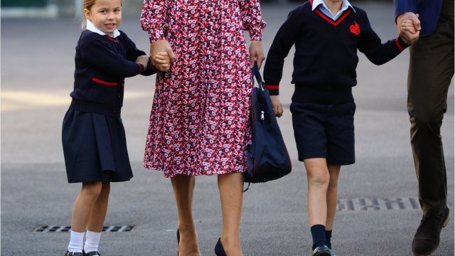 GALA VIDÉO - Charlotte, la fille de Kate Middleton et William, plus coquine que son frère le prince George ?