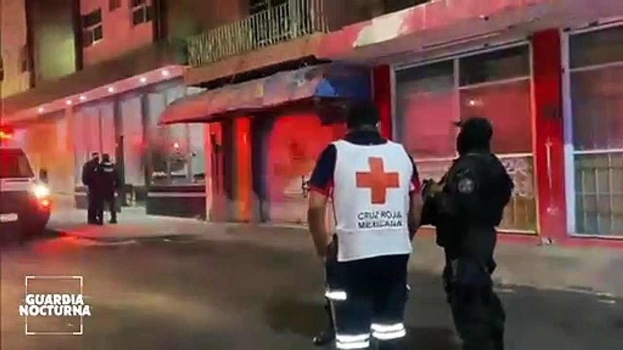 Inconsciente, desnudo y sin pertenencias, fue localizado un hombre en un hotel de la zona Centro
