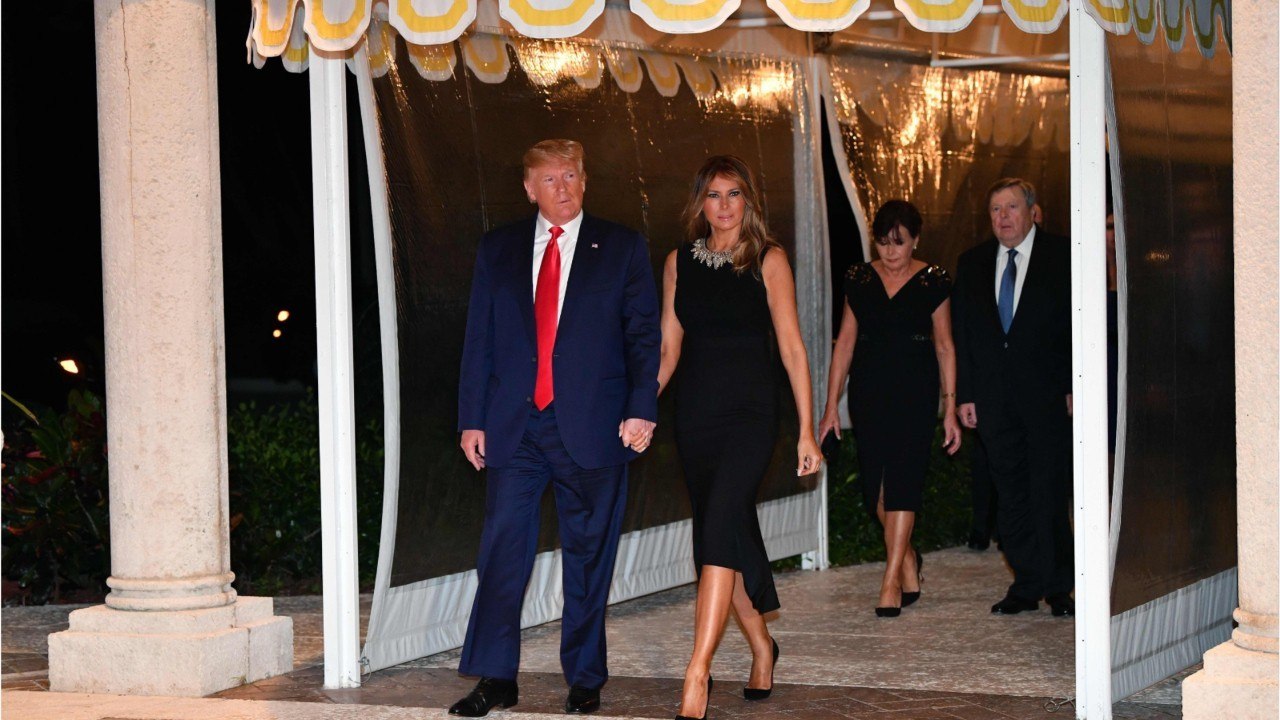 GALA VIDEO - Donald Trump avoue le soir de Noël qu’il n’a pas de cadeau pour Melania !