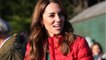 GALA VIDEO - Kate Middleton en mode midinette : les Anglais amusés par son attitude