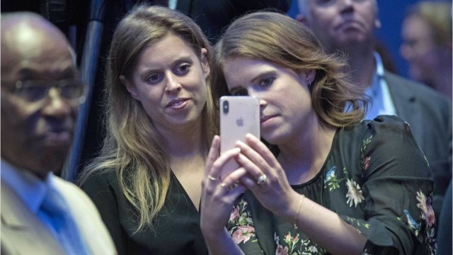 GALA VIDEO - Eugenie et Beatrice d’York également privées de bureaux à Buckingham à cause de leur père Andrew