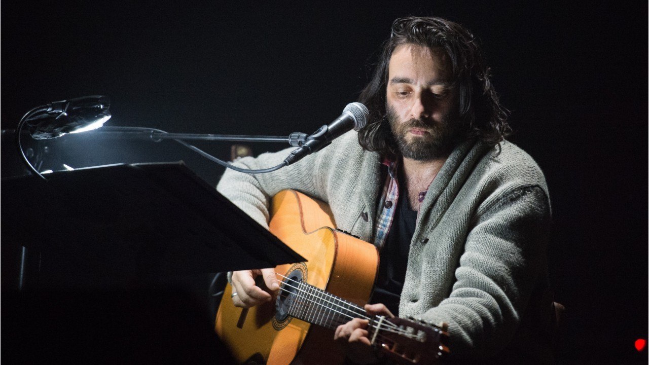 GALA VIDEO - Le rockeur Damien Saez annule sa tournée pour “raisons médicales”