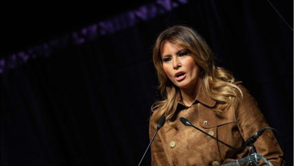 GALA VIDEO - Melania Trump copieusement sifflée lors d’un discours : sa réaction inattendue