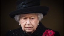 GALA VIDEO - The Crown 3 : qui est Porchie, l’homme dont Elizabeth II a été si proche ?