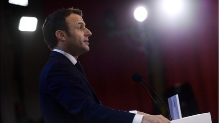 GALA VIDEO - Quand Emmanuel Macron suscite la frénésie lors d’un dîner officiel