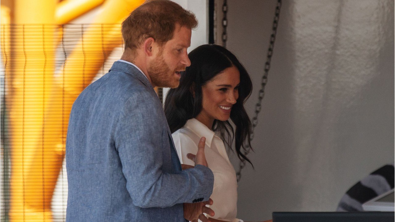 GALA VIDÉO - Avant Meghan et Harry, ce documentaire polémique qui avait été interdit par Elizabeth II