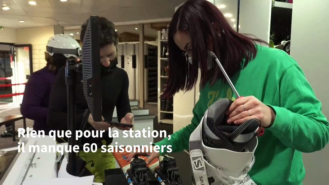Dans les Alpes, la saison de ski reprend, grippée par le manque de saisonniers