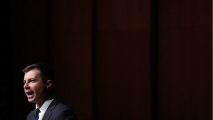 GALA VIDEO - Qui est Pete Buttigieg, candidat gay à la présidentielle américaine qui fait trembler Donald Trump ?