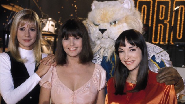 GALA VIDEO - Deux mois après la mort d'Ariane du Club Dorothée, sa fille Eléonore douloureusement rappelée à son deuil