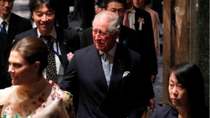GALA VIDEO - Ce documentaire sur le prince Charles qui discrédite encore un peu plus Meghan Markle et Harry