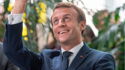 GALA VIDÉO - Emmanuel Macron a-t-il utilisé son avion pour un détour de tourisme à la Réunion ?