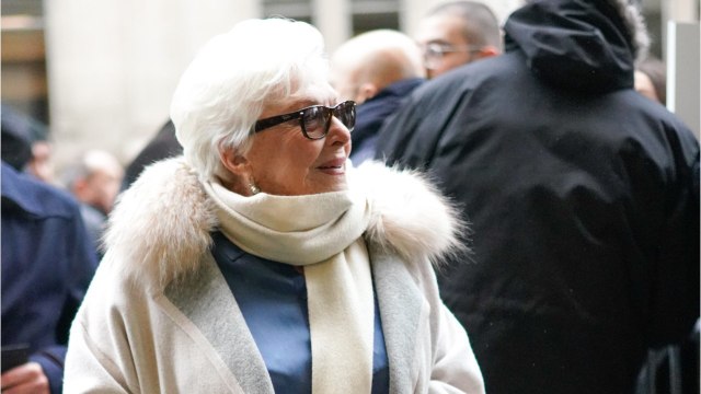 GALA Vidéo - EXCLU - Line Renaud submergée par l'émotion face à Claude Chirac et Muriel Robin, ses filles de coeur