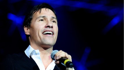 GALA VIDÉO - Nathan Moore, star des années 90 ruinée après le succès de son groupe Worlds Apart