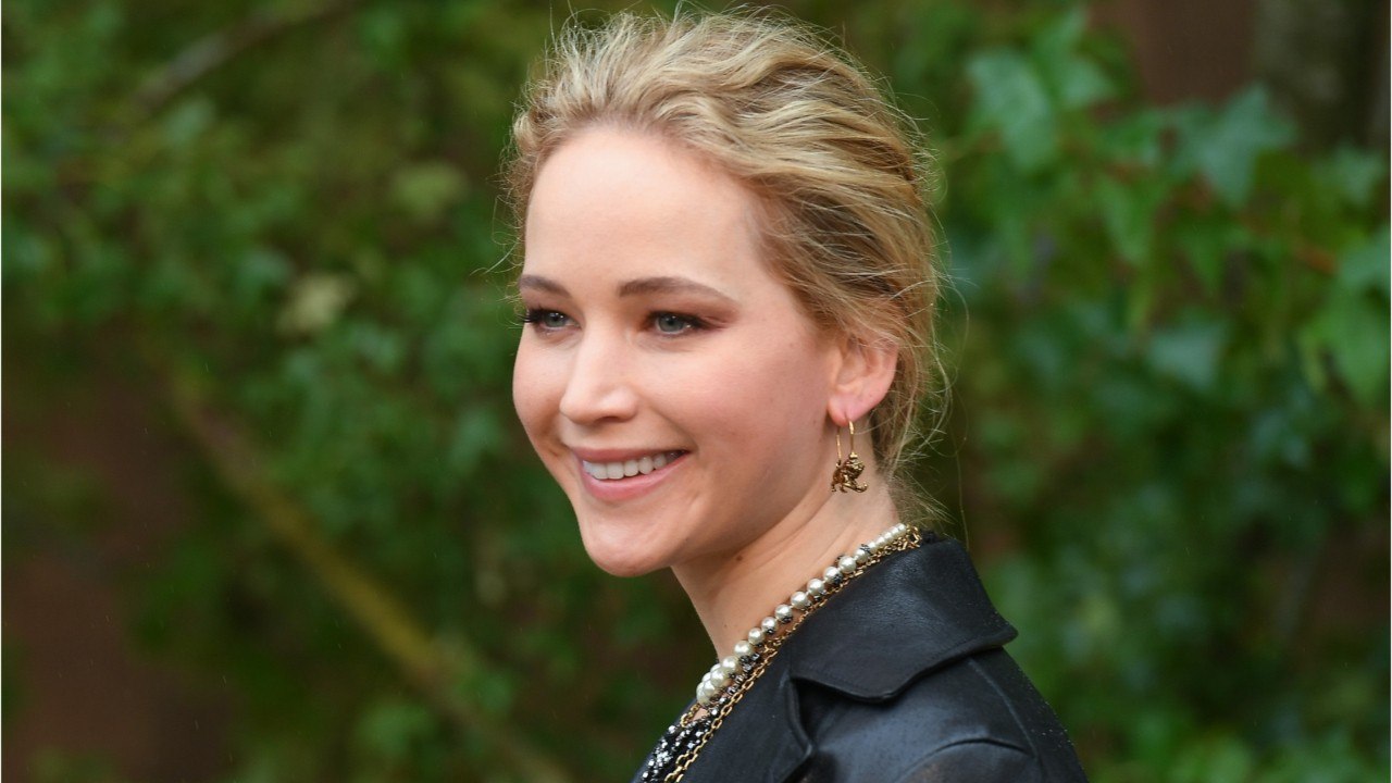 GALA VIDEO - Jennifer Lawrence : comment sa rob...