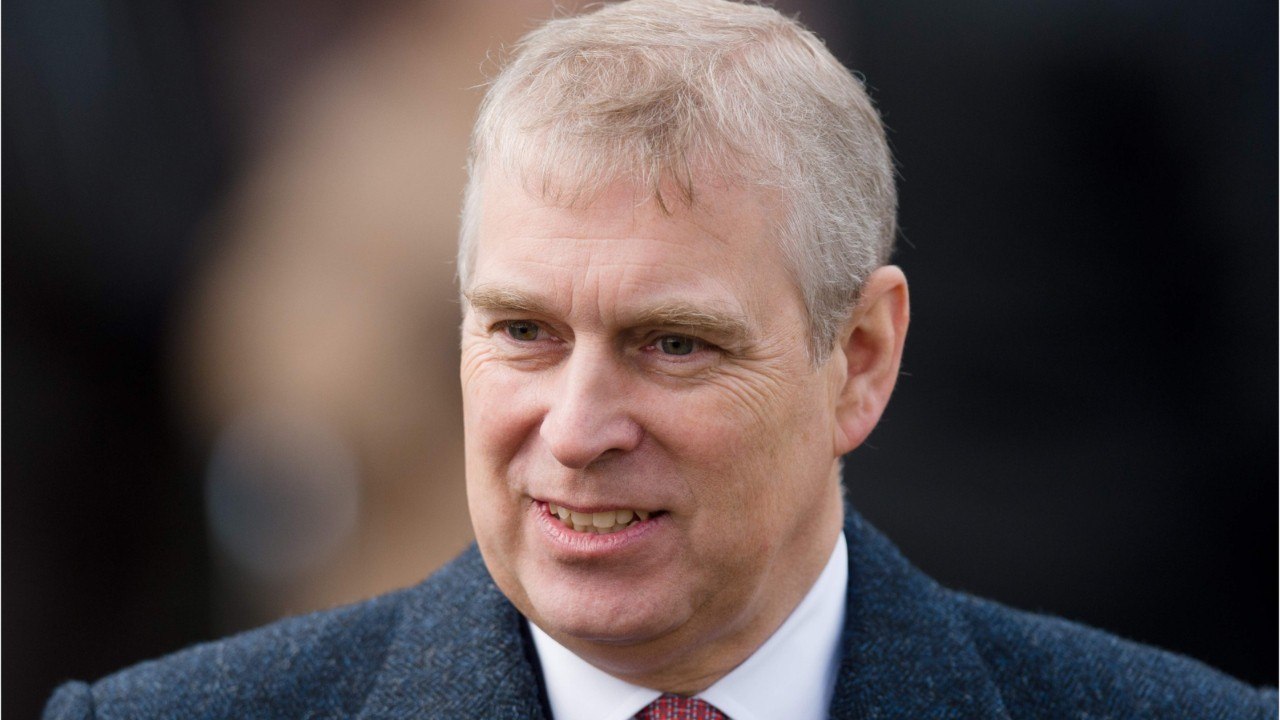 GALA VIDEO - Le prince Andrew se justifie, il avait rompu tout lien avec Epstein suite au scandale