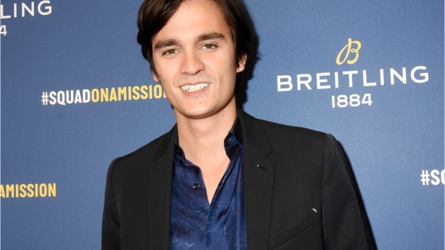 GALA VIDÉO - Le clan Delon divisé : Alain-Fabien Delon et Anthony réagissent étrangement à la grossesse de leur sœur