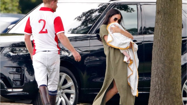 GALA VIDÉO - Archie : le fils de Meghan Markle et Harry dans les bras de sa mystérieuse nounou