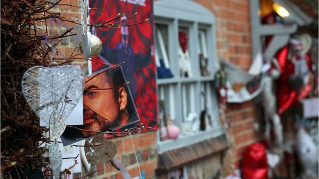 GALA VIDÉO - Deux ans et demi après la mort de George Michael, son dernier compagnon devient SDF