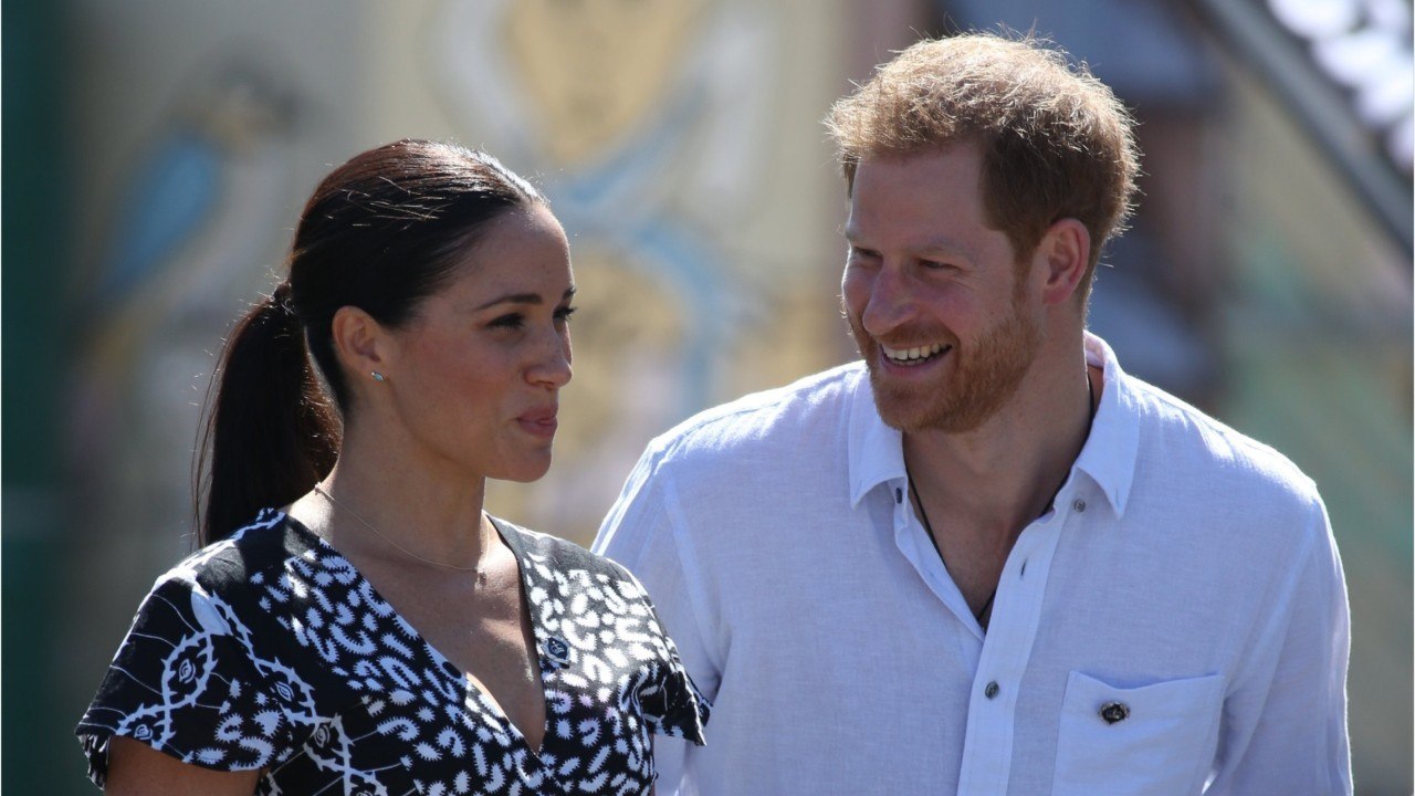 GALA VIDEO - Le Royal Tour De Meghan Markle Et Harry Trop Fatigant Pour Archie Qui N’a Que 4 Mois ?