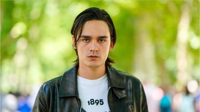 GALA VIDEO - Alain-Fabien Delon s'est longtemps senti exclu : « J'étais le vilain petit canard de la famille