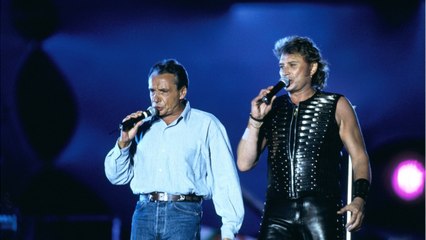 GALA VIDEO - Cette provocation de Michel Sardou envers Johnny qui a failli dégénérer chez Nicolas Sarkozy