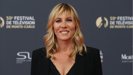 GALA VIDEO - Mathilde Seigner toujours hantée par la mort de Johnny Hallyday