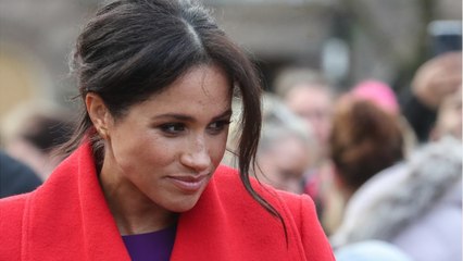 GALA VIDÉO - Meghan Markle un “mouton noir” ? Pourquoi le palais ne la défend pas autant que Kate Middleton