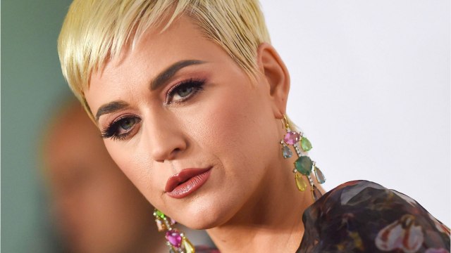 GALA VIDÉO - « Elle a baissé mon pantalon : Katy Perry accusée d’agression sexuelle par un mannequin qui a joué dans son clip