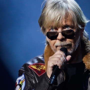 GALA VIDEO - Renaud, Privé De Son Fils Malone : Romane Serda fait Barrage (1)