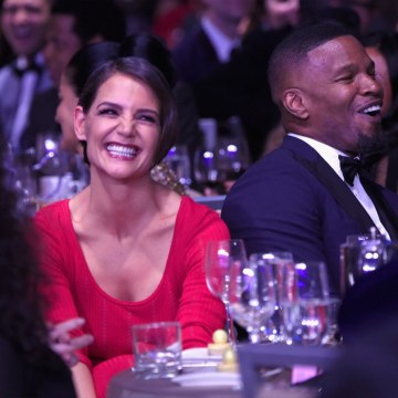 GALA VIDEO - Katie Holmes et Jamie Foxx