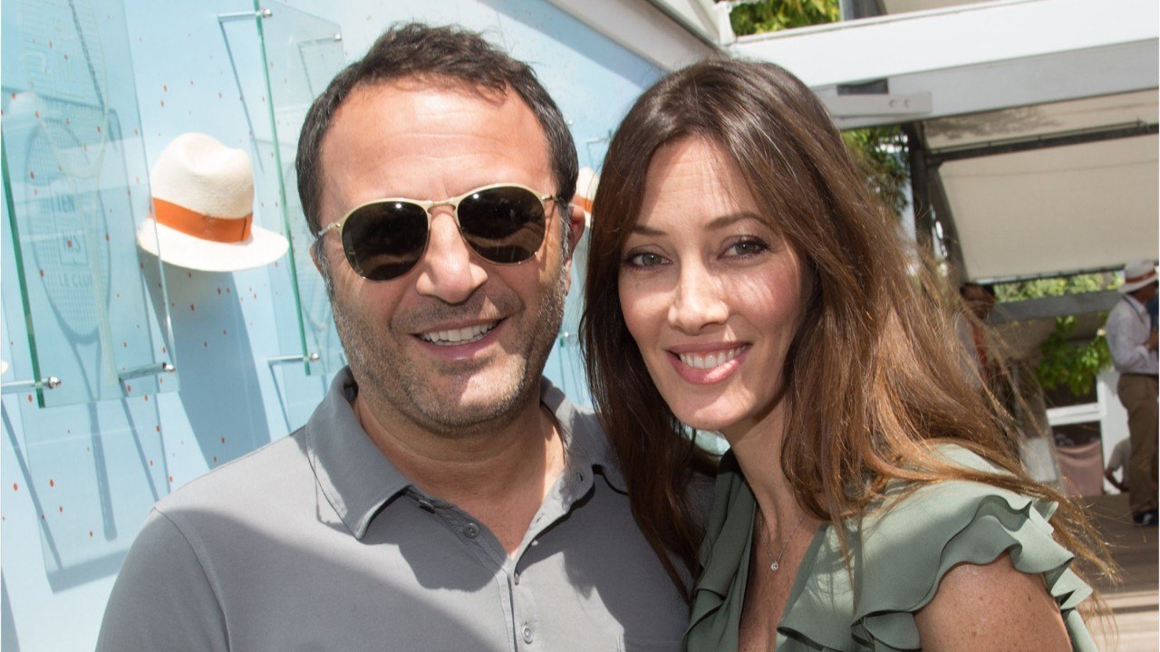 GALA VIDEO - PHOTO – Arthur enlève le haut, le chéri de Mareva Galanter profite de ses vacances