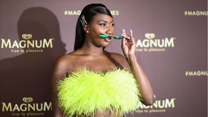 GALA VIDEO - Aya Nakamura : ce prestigieux contrat qu’elle a voulu cacher à sa mère à ses débuts