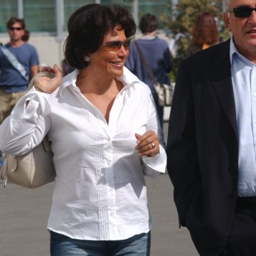 GALA VIDÉO - Anne Sinclair Et DSK : Quelles Sont Leurs Relations Après L’affaire Du Sofitel ? (1)