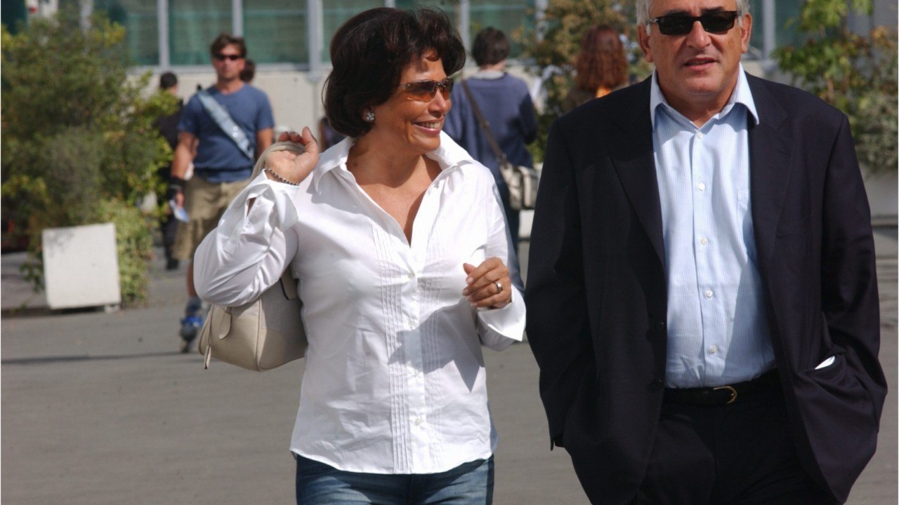 GALA VIDÉO - Anne Sinclair et DSK : quelles sont leurs relations après l’affaire du Sofitel ?