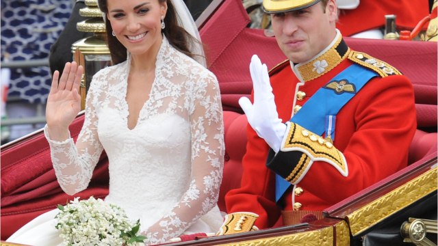 GALA Vidéo : Kate Middleton et William n’ont pas oublié le cadeau de mariage très spécial de Boris Johnson