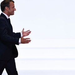 FACEBOOK - Emmanuel Macron : Ce Petit Luxe Surprenant Prévu Par L'Élysée Lorsqu'il Se Déplace (1)