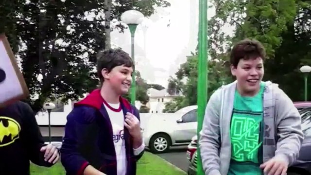 EDITADO VIRTUDES DO ESPÍRITO SANTO - TELA FINAL CHORANDO NO SOFÁ