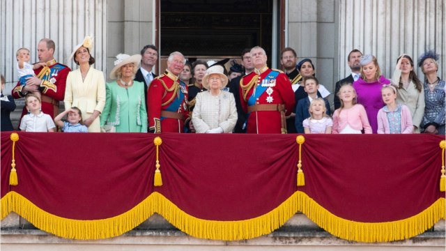 GALA VIDÉO - Trooping the Colour : pourquoi Meghan Markle et Kate Middleton n’étaient pas à côté ?