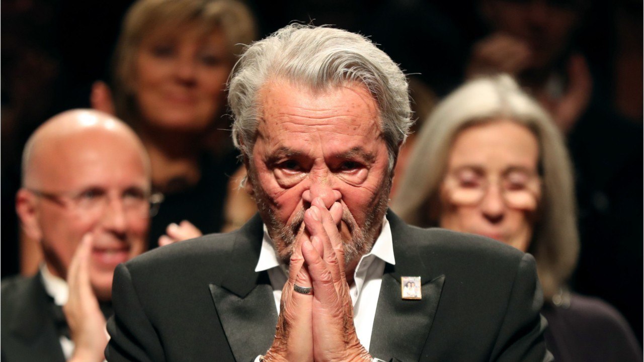 GALA VIDÉO - Alain Delon a déjà prévu son euthanasie