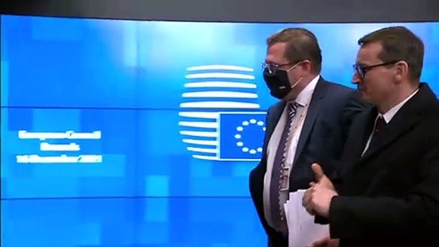UE ameaça Rússia com 'graves consequências' em caso de agressão militar à Ucrânia
