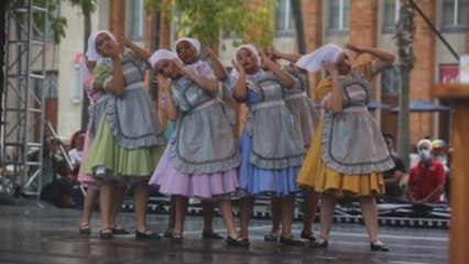 Baile, música y arte se toman las calles de Medellín en el inicio del festival DanzaMed