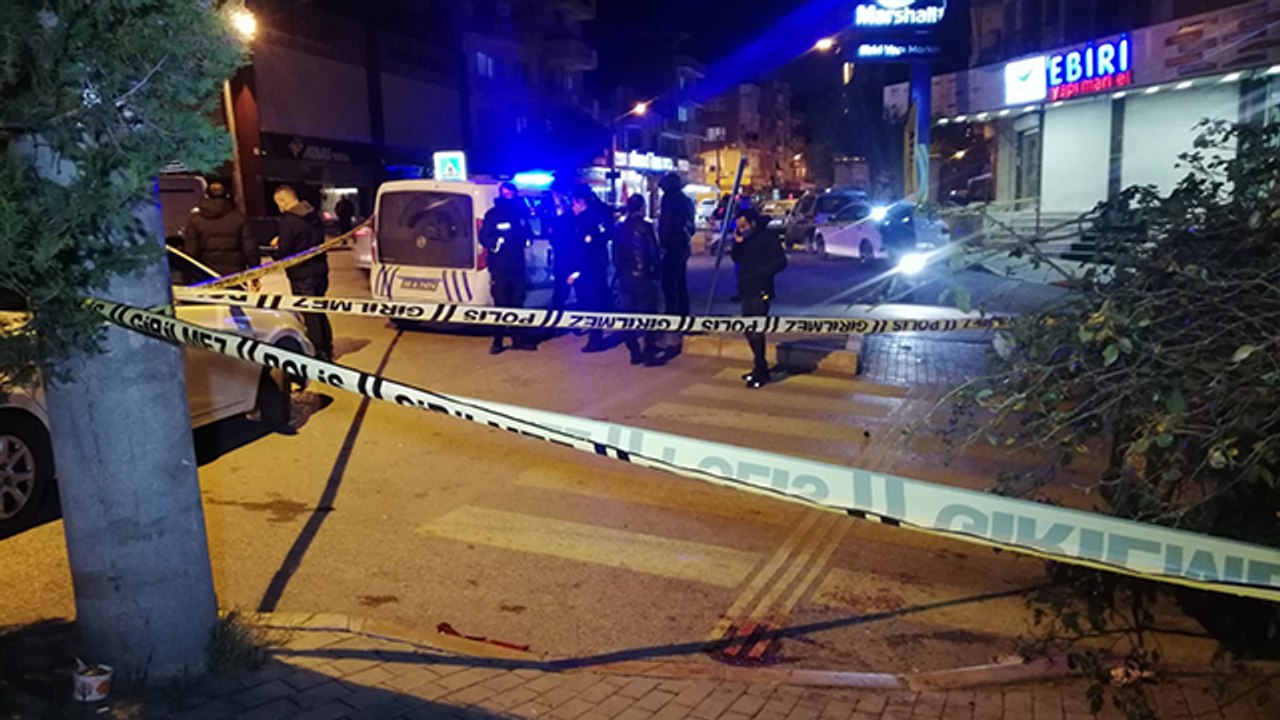 İzmir’de düğünde ‘halay başı’ kavgası: 1’i ağır 3 yaralı