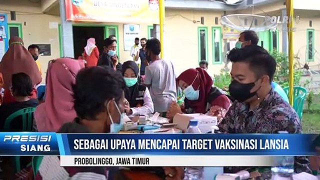 Kapolres Probolinggo Tinjau Vaksinasi di Desa Sindetlami dan Salurkan Bansos