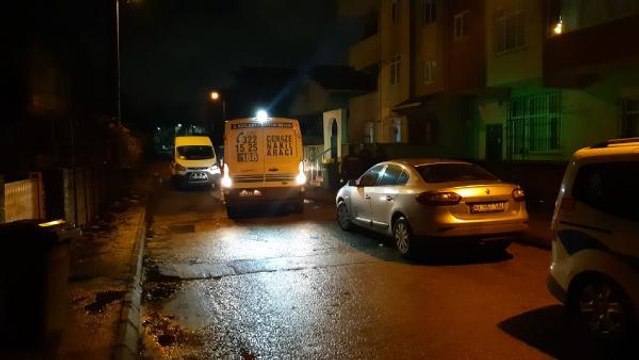 Korkunç olay! Genç kadın, evinde boğazı kesilmiş halde bulundu