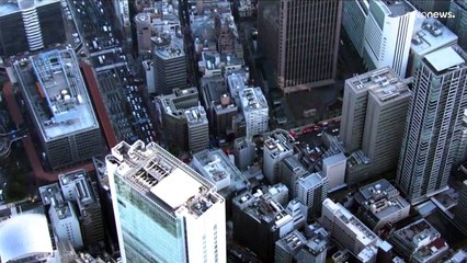 Kigyulladt egy klinika Oszaka belvárosában, Japánban