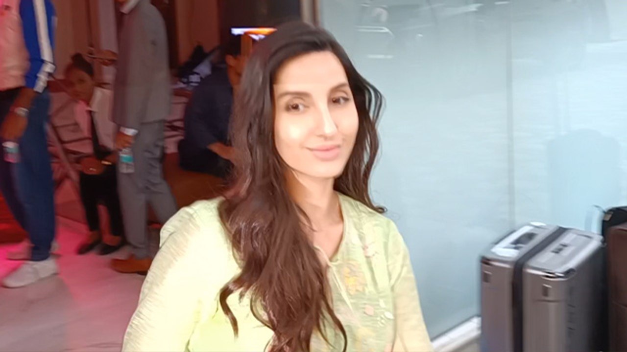 Nora Fatehi TSeries के ऑफिस हुईं Spott, मीडिया को देख लगाई दौड़ | FilmiBeat