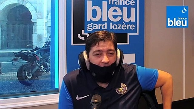 Roselyne Ben-Ali, la présidente du club du Chemin Bas, avant les 32e de finale de la coupe de France de football